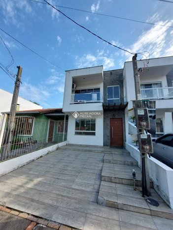 house em Avenida Nossa Senhora de Guadalupe, Hípica - Porto Alegre - RS