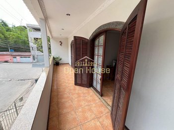 house em Rua Cinco, Santa Lúcia - Barra Mansa - RJ