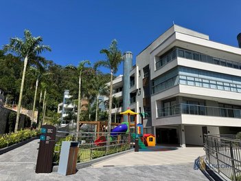 apartment em Estrada Haroldo Soares Glavan, Cacupé - Florianópolis - SC