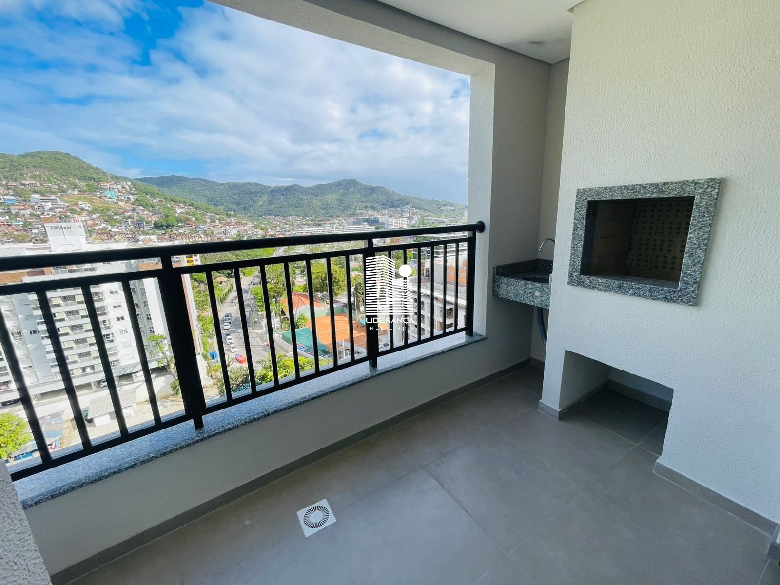 WhatsApp Image 2025-10-22 at 10.21