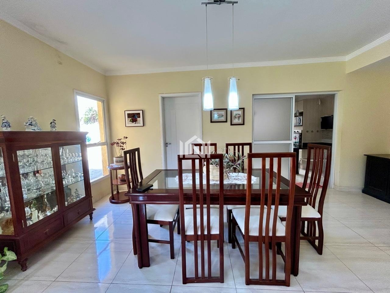 casa a venda no condominio Village Los Angeles - sala de jantar