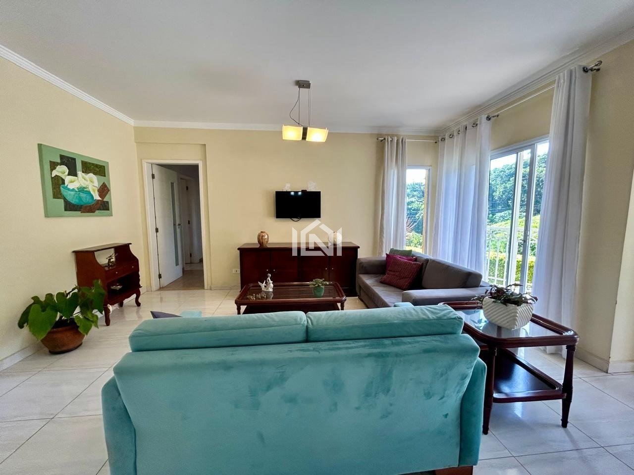 casa a venda no condominio Village Los Angeles - sala de estar