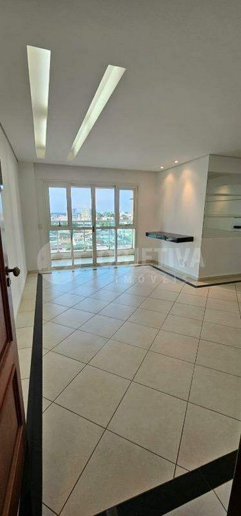 apartment em Rua Eduardo Marquez, Osvaldo Rezende - Uberlândia - MG