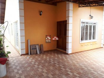 house em Rua Vítor Alves Rabelo, Jardim Portugal - São José dos Campos - SP