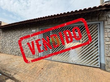 house em Rua Carmino Thadei, Jardim Peabiru - Botucatu - SP