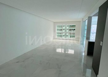 apartment em Rua 317, Meia Praia - Itapema - SC