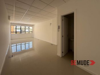 office em Rua Patrício Farias, Itacorubi - Florianópolis - SC
