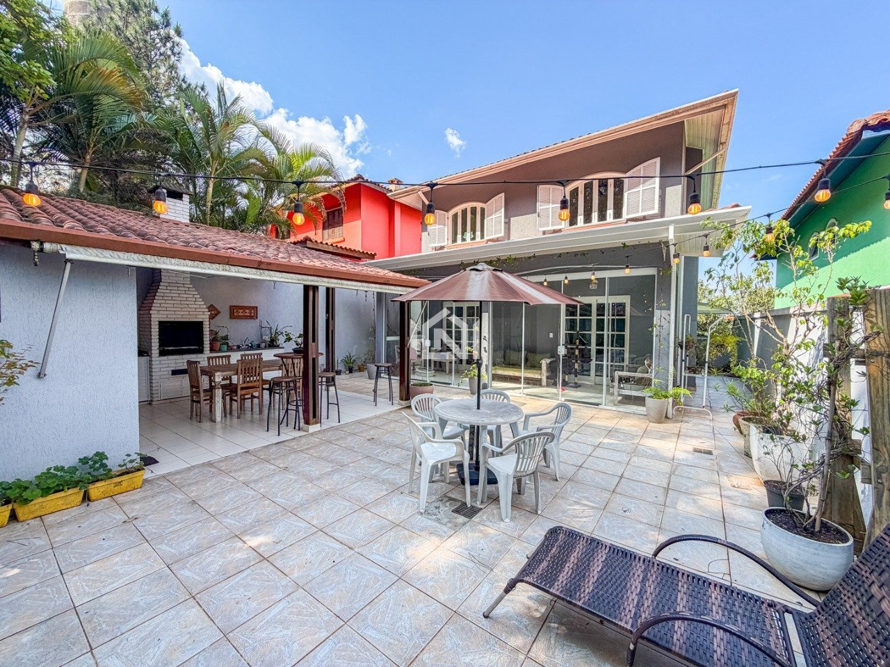 casa a venda no condominio villanova - quintal com area gourmet