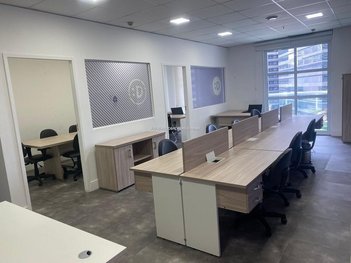 office em Bernardino de Campos, Campo Belo - São Paulo - SP