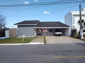 house em Rua Baronesa Antonia Salgado Lessa, Condominio Residencial Real Ville - Pindamonhangaba - SP