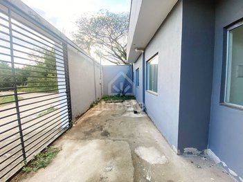 house em Rua Cinco, Sarzedo - Sarzedo - MG