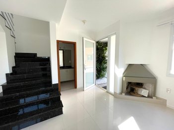 house em Rua Grumixama, Campeche - Florianópolis - SC
