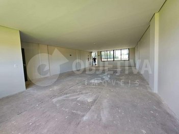 office em Avenida Presidente Médici, Morada da Colina - Uberlândia - MG