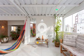 apartment em Alameda Júlia da Costa, Mercês - Curitiba - PR