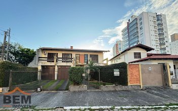 house em Avenida Getúlio Vargas, Vila Operária - Itajaí - SC