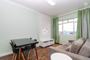 apartment em Rua Alfredo Bufren, Centro - Curitiba - PR