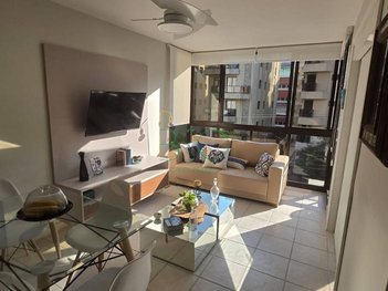 apartment em Rua José Ferreira Canaes Filho, Enseada - Guarujá - SP