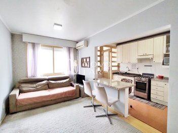 apartment em Rua Ari Marinho, Higienópolis - Porto Alegre - RS