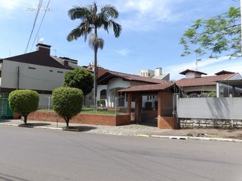 house em Avenida Antão de Farias, Centro - Sapiranga - RS