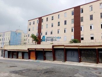 apartment em Rua Henrique Liberti, Conjunto Residencial José Bonifácio - São Paulo - SP