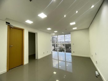 office em Sen. Tarso Dutra, Petrópolis - Porto Alegre - RS