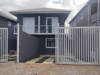house em Rua Fuji, Colinas de Cotia - Cotia - SP