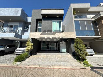 house em Avenida Willy Eugênio Fleck, Sarandi - Porto Alegre - RS