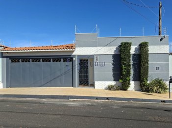 house em Rua Professor Alcides Corrêa, Jardim Noêmia - Franca - SP