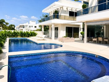 house em Avenida dos Búzios, Jurerê Internacional - Florianópolis - SC