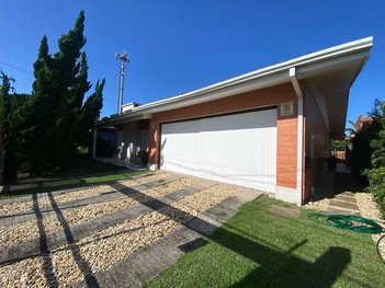 house em Rua Guatapi, Xangri-Lá - Xangri-Lá - RS