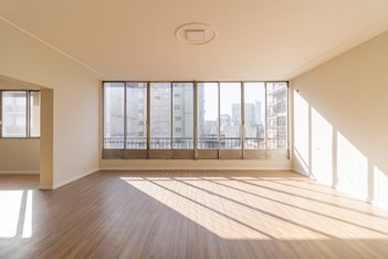 apartment em Rua Duque de Caxias, Centro Histórico - Porto Alegre - RS