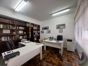 office em Quinze de Novembro, Centro - Florianópolis - SC