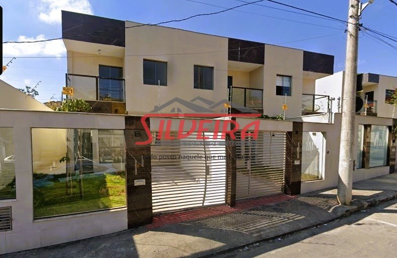 Casa com 3 quartos — Santa Amélia, Belo Horizonte