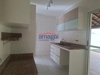 house em Rua Luiz Sérgio Person, Loteamento Villa Branca - Jacareí - SP