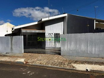 house em Rua Aparecido Lopes, Centro Sul - Mandaguaçu - PR