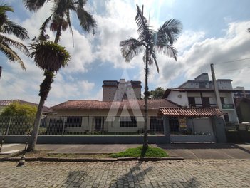 house em Rua Laguna, Bucarein - Joinville - SC