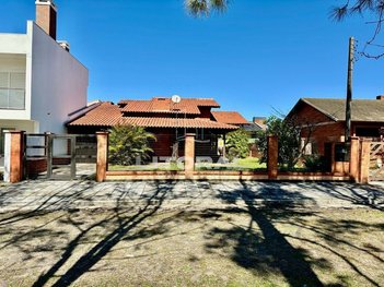 house em Alameda Jacuí Mirim, Centro - Xangri-Lá - RS