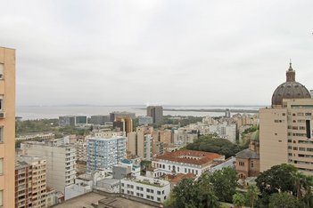 apartment em Rua Duque de Caxias, Centro Histórico - Porto Alegre - RS