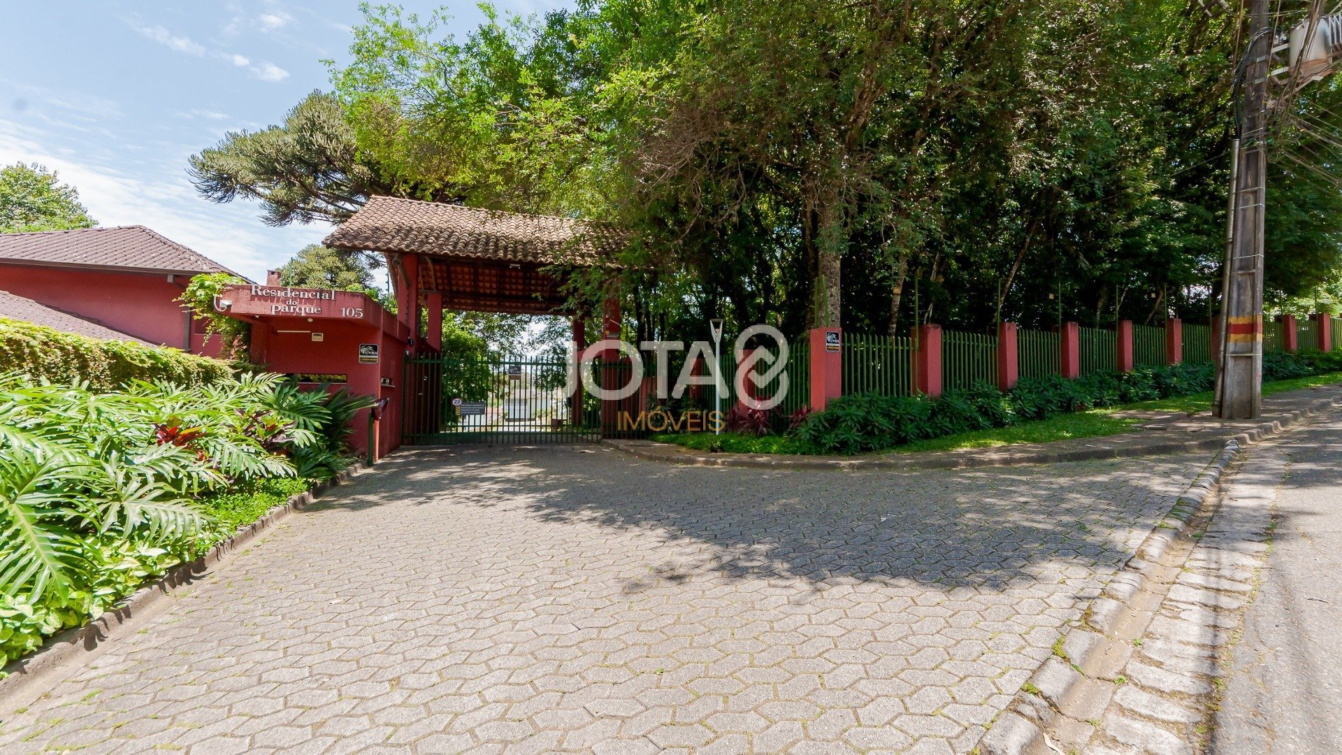 CASA EM CONDOMÍNIO NO SÃO LOURENÇO (83)