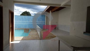 commercial_building em Rua Horácio Botossi, Barreiro - Taubaté - SP