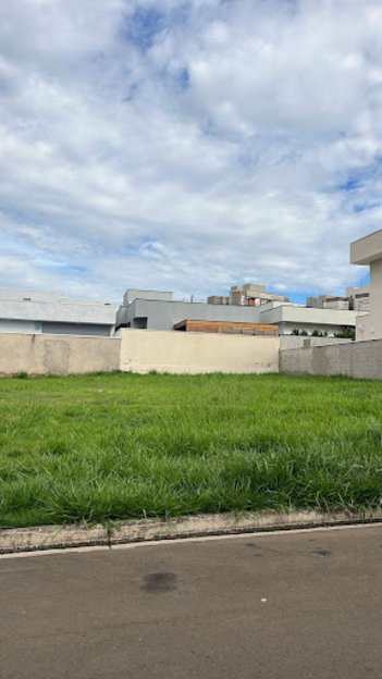 land_lot em Rua Norival Viloria Tadini, Residencial Real Parque Sumaré - Sumaré - SP