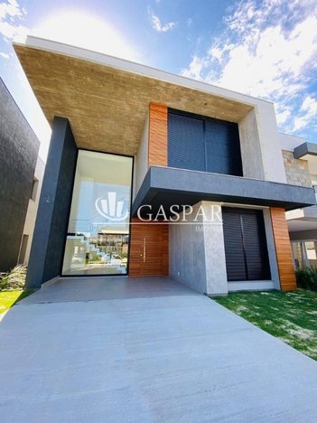 house em Rua Rio Divisa, Centro - Xangri-Lá - RS