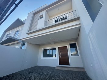 house em Rua Frei Henrique de Coimbra, Nossa Senhora das Graças - Canoas - RS