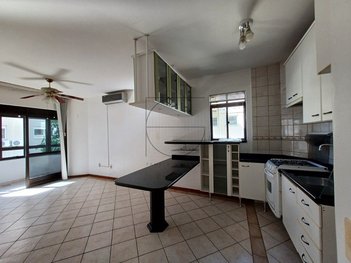 apartment em Rua das Tainhotas, Jurerê - Florianópolis - SC
