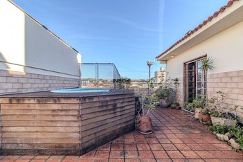 apartment em Rua Chile, Jardim Botânico - Porto Alegre - RS