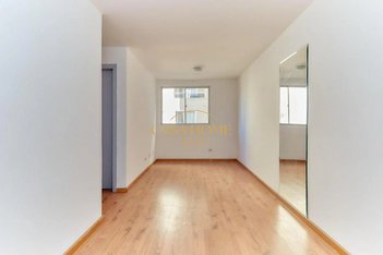 apartment em Rua Eduardo Aguirre Calabresi, Cristo Rei - Curitiba - PR