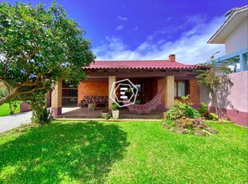 house em Rua da Várzea, Centro - Xangri-Lá - RS