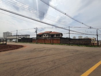 commercial_building em Rua Ivete Abib, Parque Residencial Alcântara - Londrina - PR