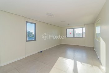 office em Avenida Assis Brasil, São Sebastião - Porto Alegre - RS