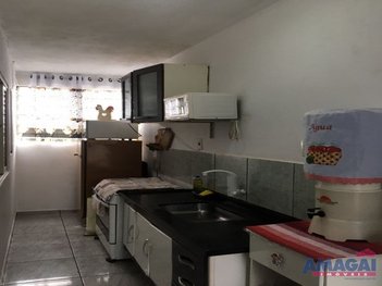 house em Rua dos Crisântemos, Parque Santo Antônio - Jacareí - SP